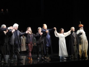 Turandot à Montpellier : Le salut final.