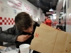 À New York : Five guys